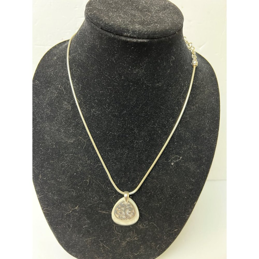 Brighton CONTEMPO SHELL Silver Retired Pendant Necklace - Picture 2 of 4